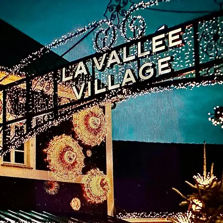 Apartment Appt 6 Personnes - Vue Sur Le Parc Disneyland-paris - Parking Prive Chessy (Seine-et-Marne)