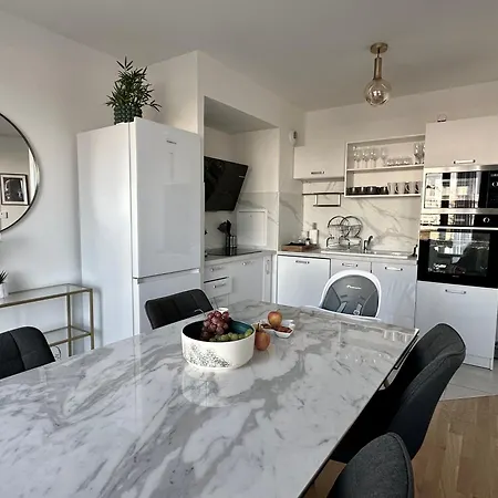 Appt 6 Personnes - Vue Sur Le Parc Disneyland-paris - Parking Prive Apartment *